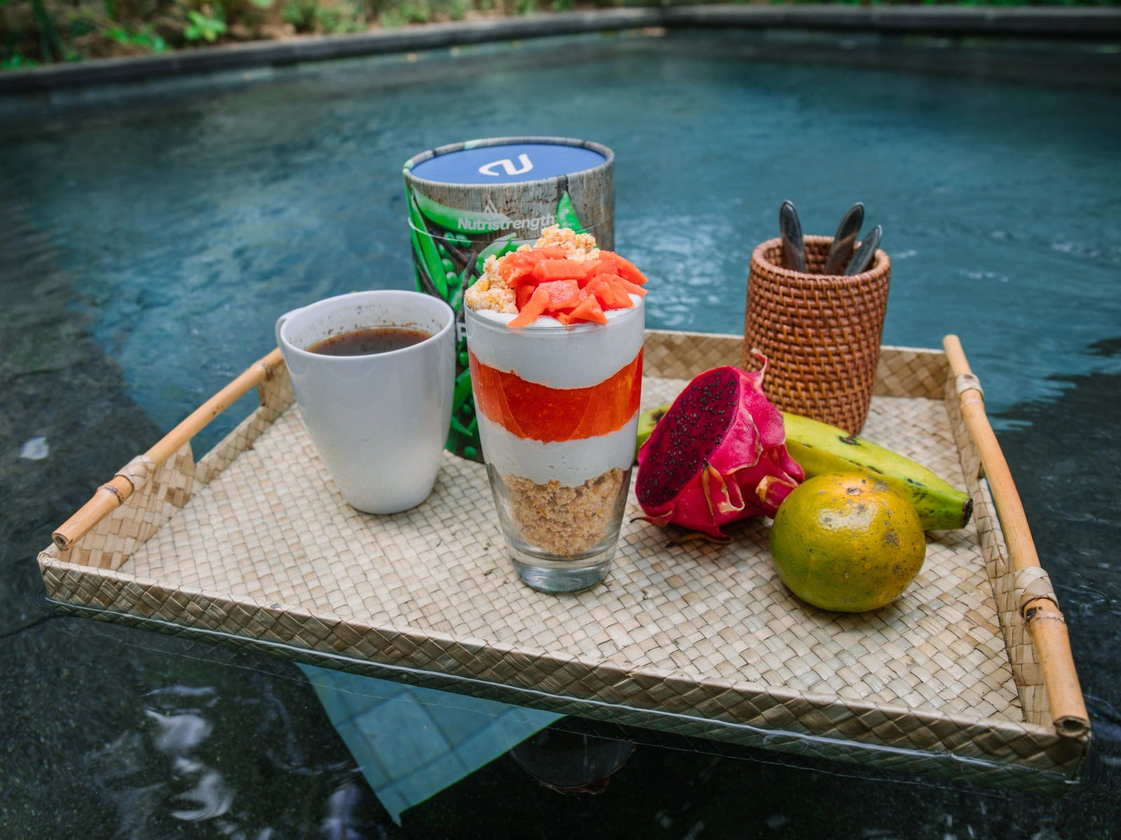 Papaya Crumble Smoothie Bowl